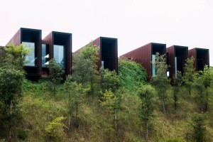 CASA HORIZONTE . Vall de Bianya . RCR Arquitectes .